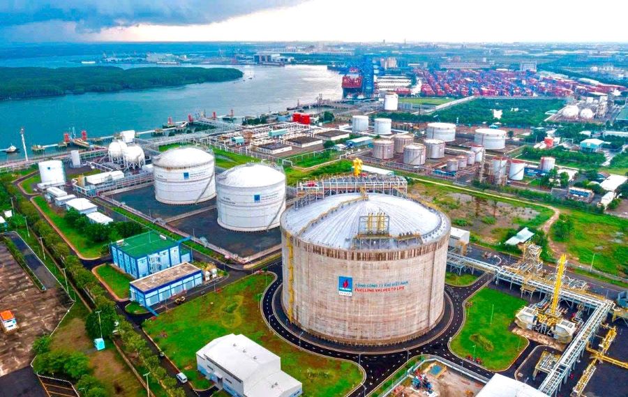 Dự án Kho LNG Bắc Trung Bộ do Tổng Công ty khí Việt Nam - Công ty cổ phần (PV GAS) làm chủ đầu tư.