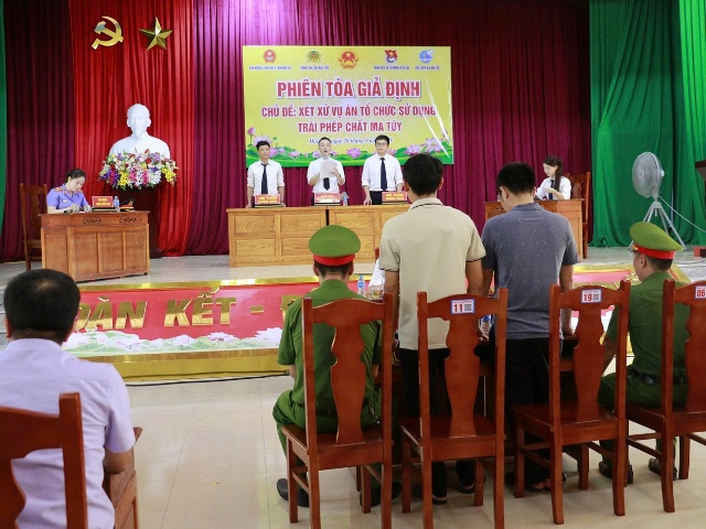 Nghệ An: Hơn 700 người dự phiên tòa giả định phòng chống ma túy tại Hải Lộc