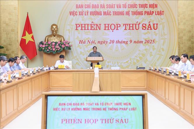 Phiên họp lần thứ sáu của Ban Chỉ đạo về rà soát và tổ chức thực hiện việc xử lý vướng mắc trong hệ thống pháp luật. Ảnh: Dương Giang/TTXVN