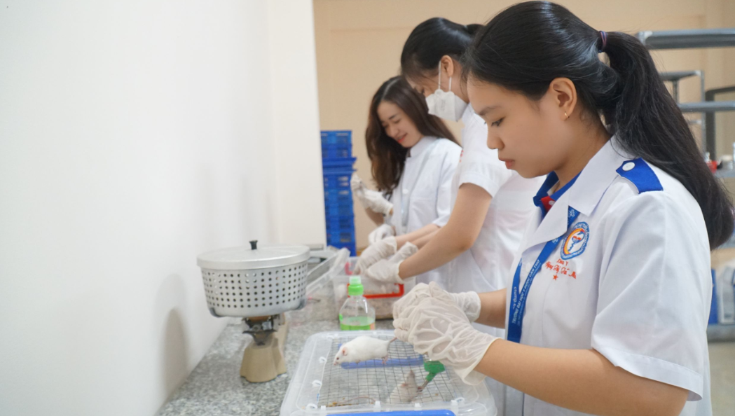 Đại học Y Dược Cần Thơ tuyển bổ sung 222 chỉ tiêu cho 6 ngành học