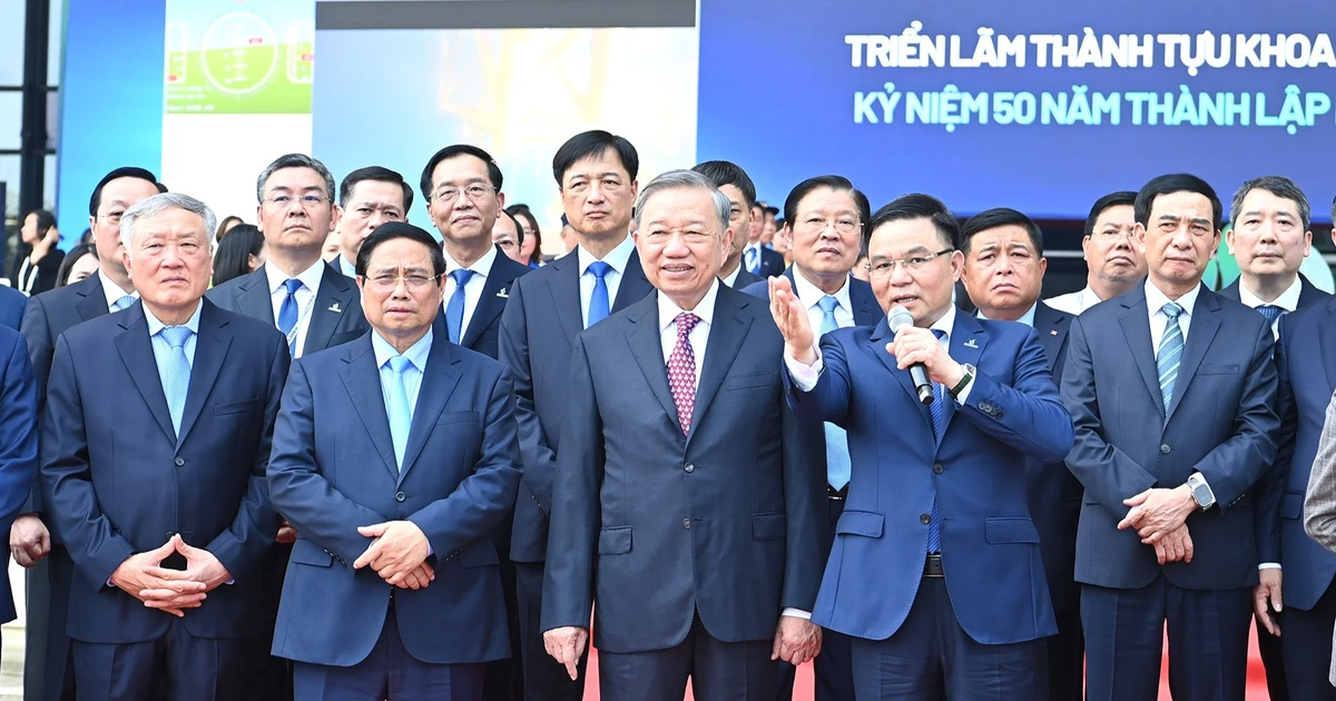 [Ảnh] Tổng Bí thư Tô Lâm dự Lễ kỷ niệm 50 năm Ngày thành lập Tập đoàn Công nghiệp - Năng lượng quốc gia Việt Nam