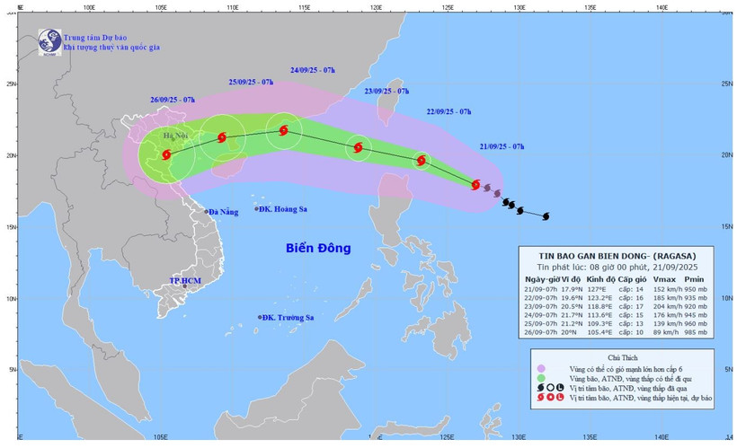 Bản đồ dự báo quỹ đạo và cường độ bão số 9 phát lúc 8 giờ ngày 21/9/2025. (Ảnh: Trung tâm Dự báo khí tượng thủy văn quốc gia) Bản đồ dự báo quỹ đạo và cường độ bão số 9 phát lúc 8 giờ ngày 21/9/2025. (Ảnh: Trung tâm Dự báo khí tượng thủy văn quốc gia)