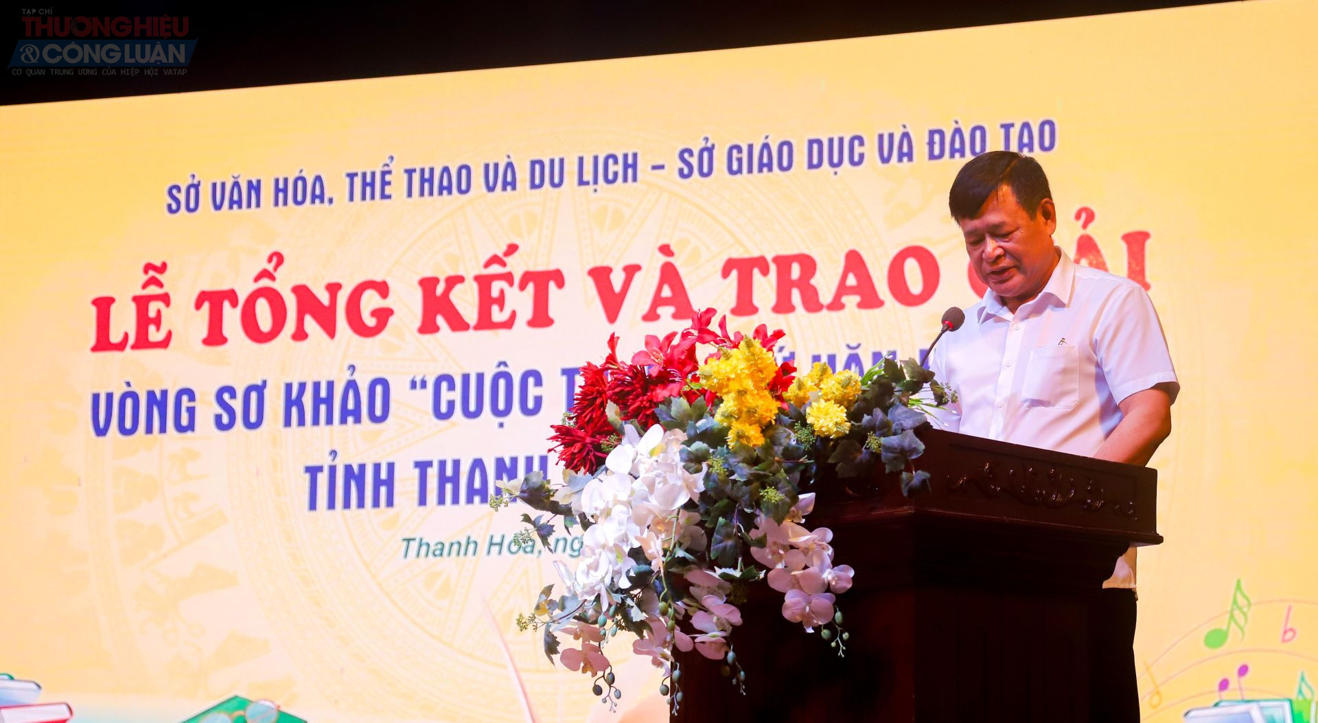 Ông Lê Thiện Dương, Giám đốc Thư Viện Tỉnh Thanh Hoá phát biểu tại buổi lễ