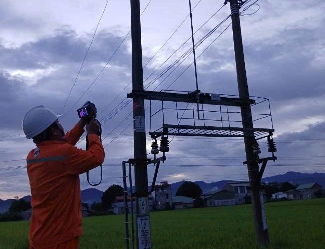 Thắp sáng vùng biên - Câu chuyện đêm của người thợ điện Điện Biên