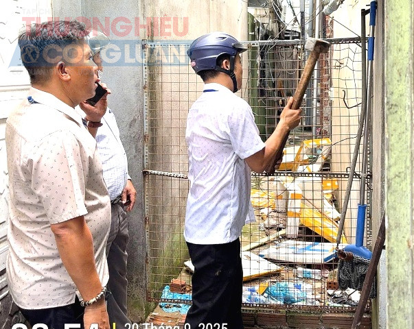 Ra quân xử lý những lối thoát hiểm bị bịt kín tiềm ẩn nguy cơ mất an toàn khi xảy ra sự cố