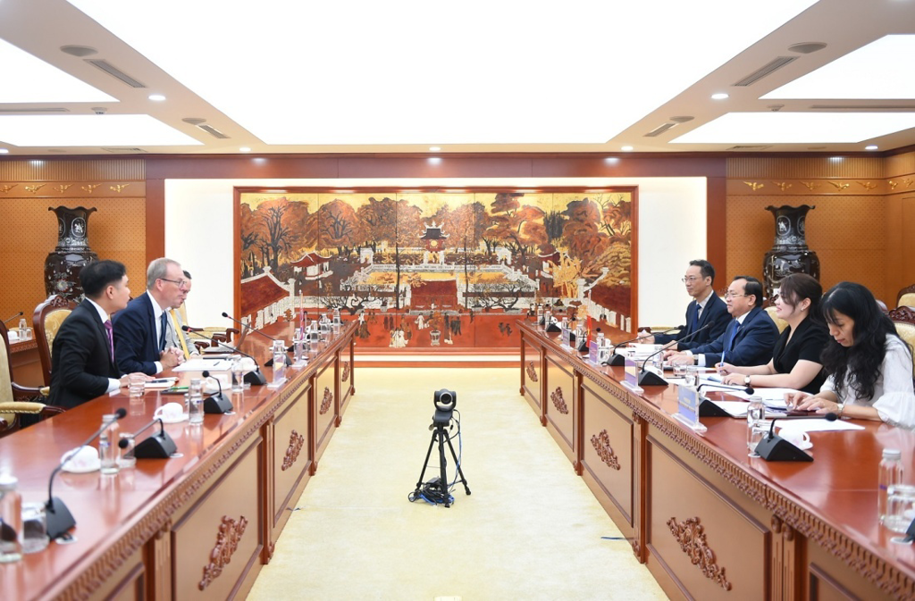 Mở rộng hợp tác tài chính – tín dụng xuất khẩu với Vương quốc Anh