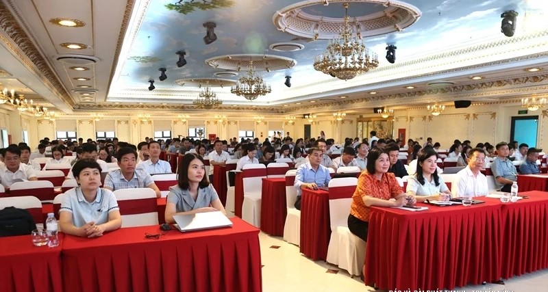 Chú trọng bồi dưỡng chuyên môn, nghiệp vụ về thực hiện dân chủ cơ sở