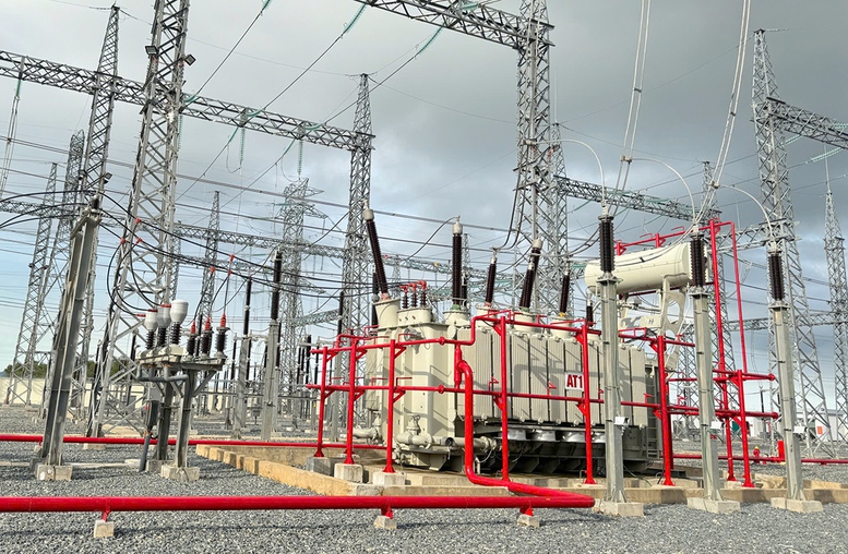 Đóng điện thành công trạm biến áp 220 kV Vũng Áng