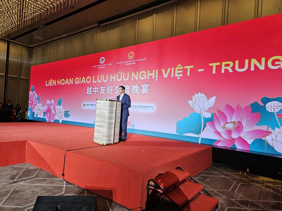 Tham dự Liên hoan giao lưu hữu nghị Việt – Trung Tham dự Liên hoan giao lưu hữu nghị Việt – Trung