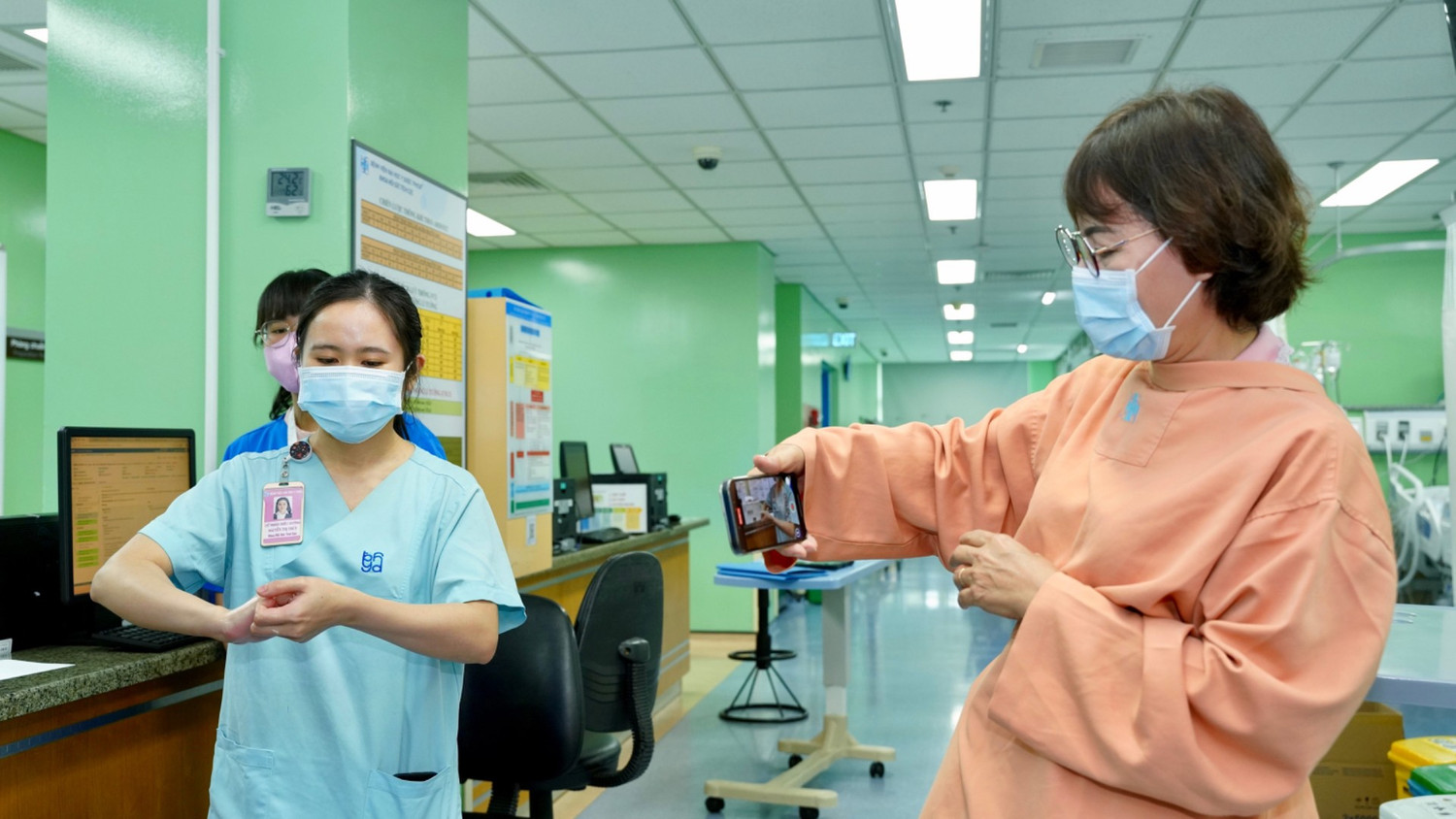 Đoàn thẩm định làm việc trực tiếp tại bệnh viện