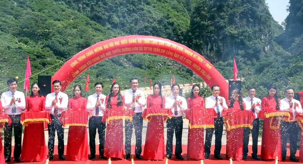 Lạng Sơn: Khánh thành và gắn biển công trình giao thông chào mừng Đại hội Đảng bộ tỉnh lần thứ XVIII