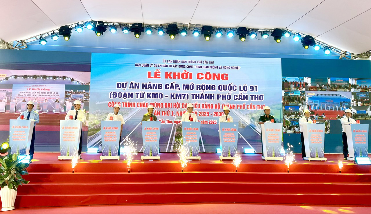 Cần Thơ: Khởi công, khánh thành 18 công trình