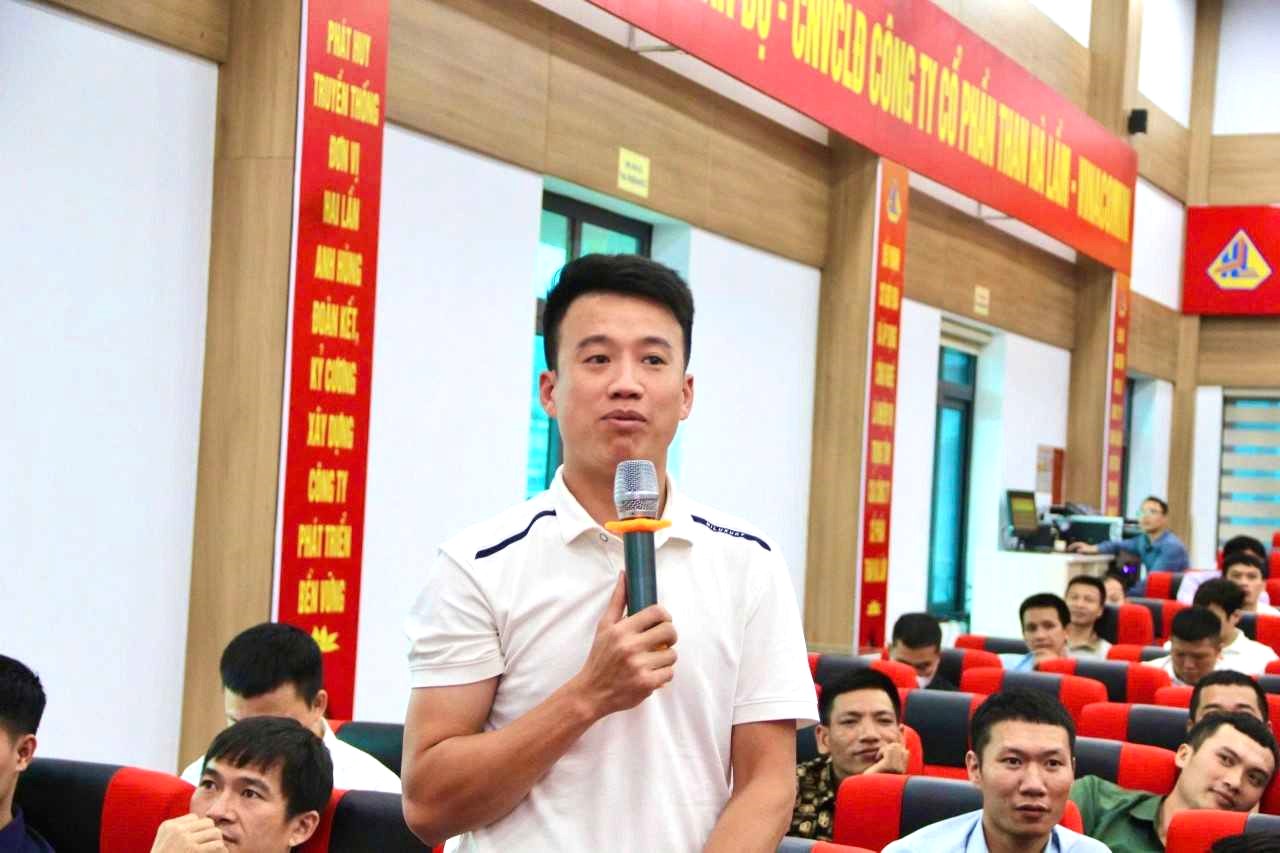 Các ATVSV sôi nổi chia sẻ tại hội nghị.