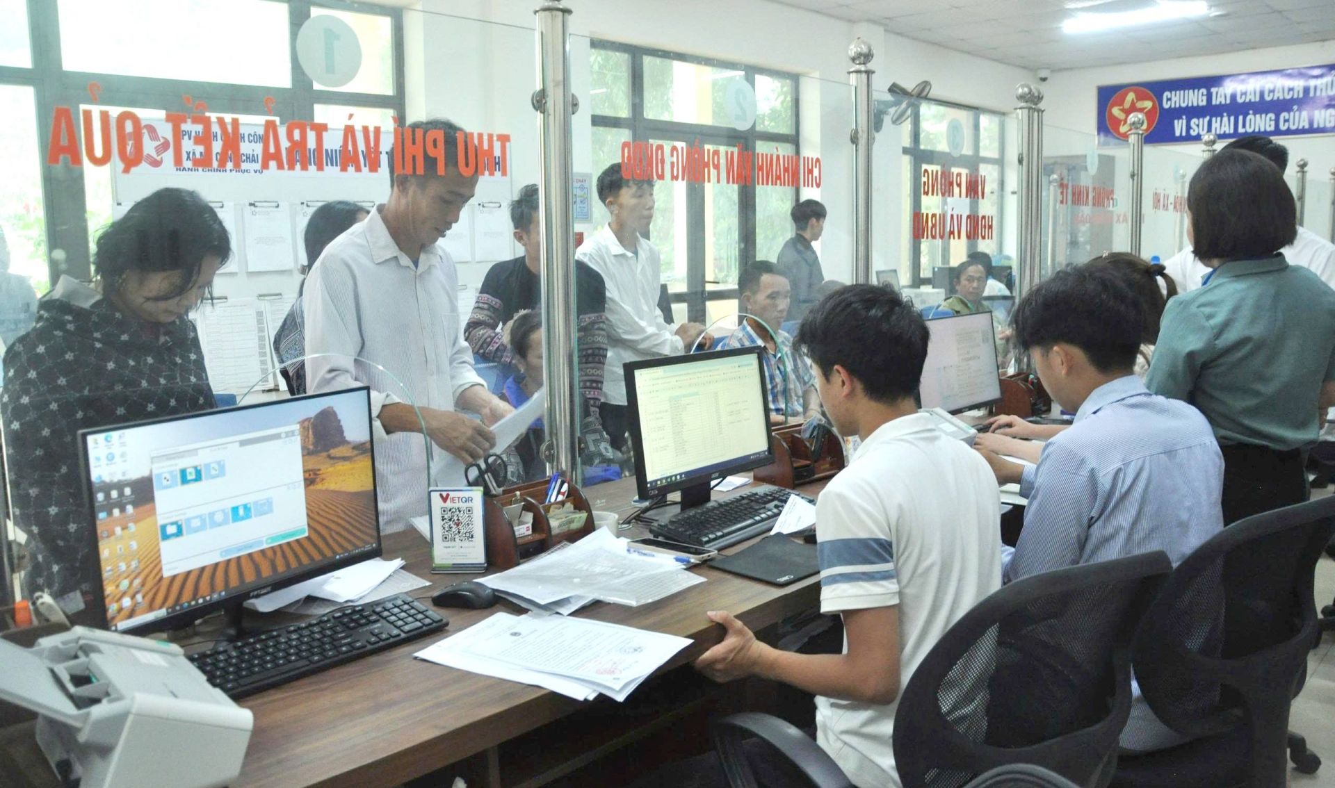 Tăng cường thực hiện pháp luật về phân cấp, phân quyền khi vận hành chính quyền địa phương 2 cấp