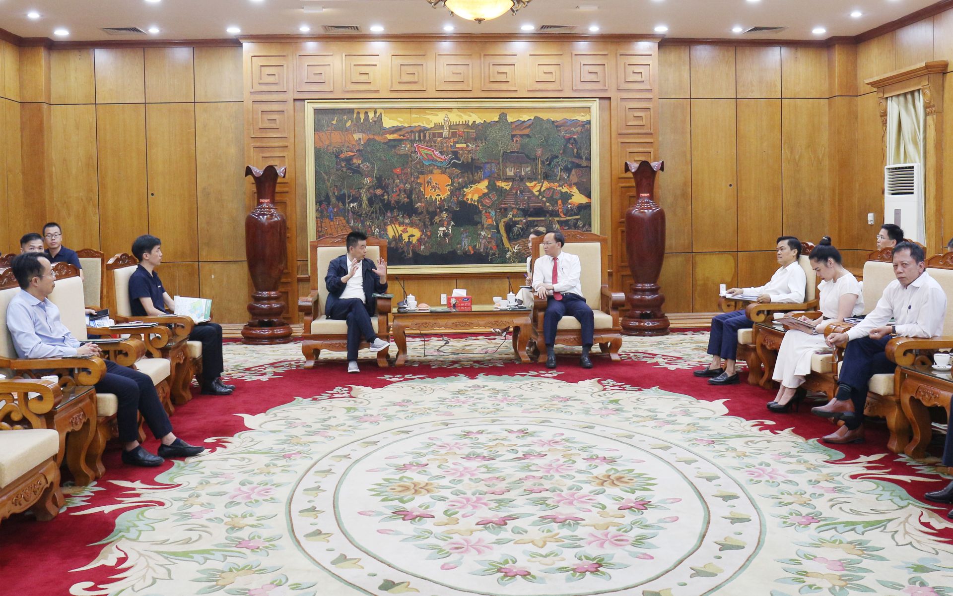 Bắc Ninh: Lãnh đạo tỉnh tiếp và làm việc với Công ty Shemar Power (Trung Quốc)