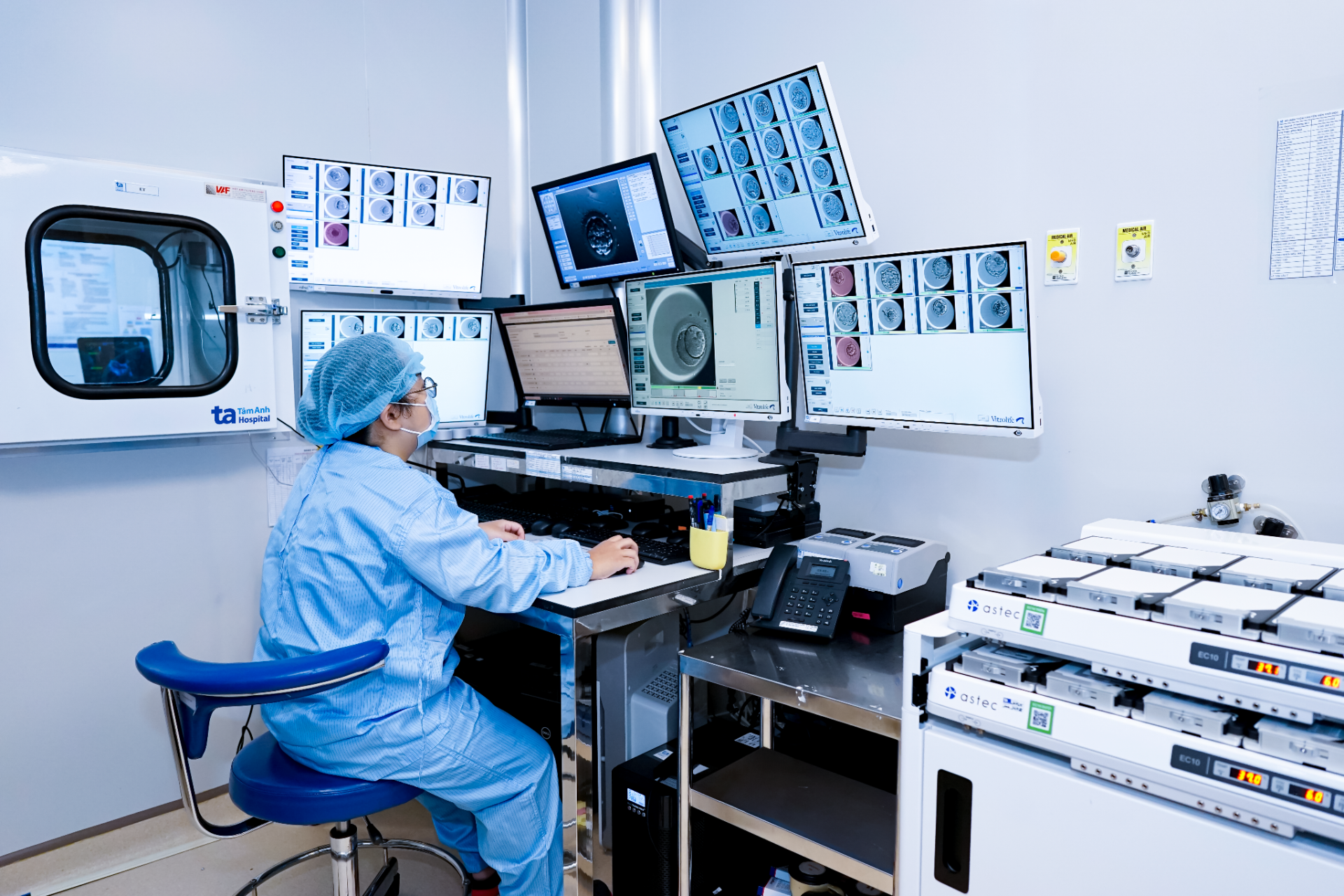 Bệnh viện Đa khoa Tâm Anh xác lập Kỷ lục châu Á về thụ tinh ống nghiệm