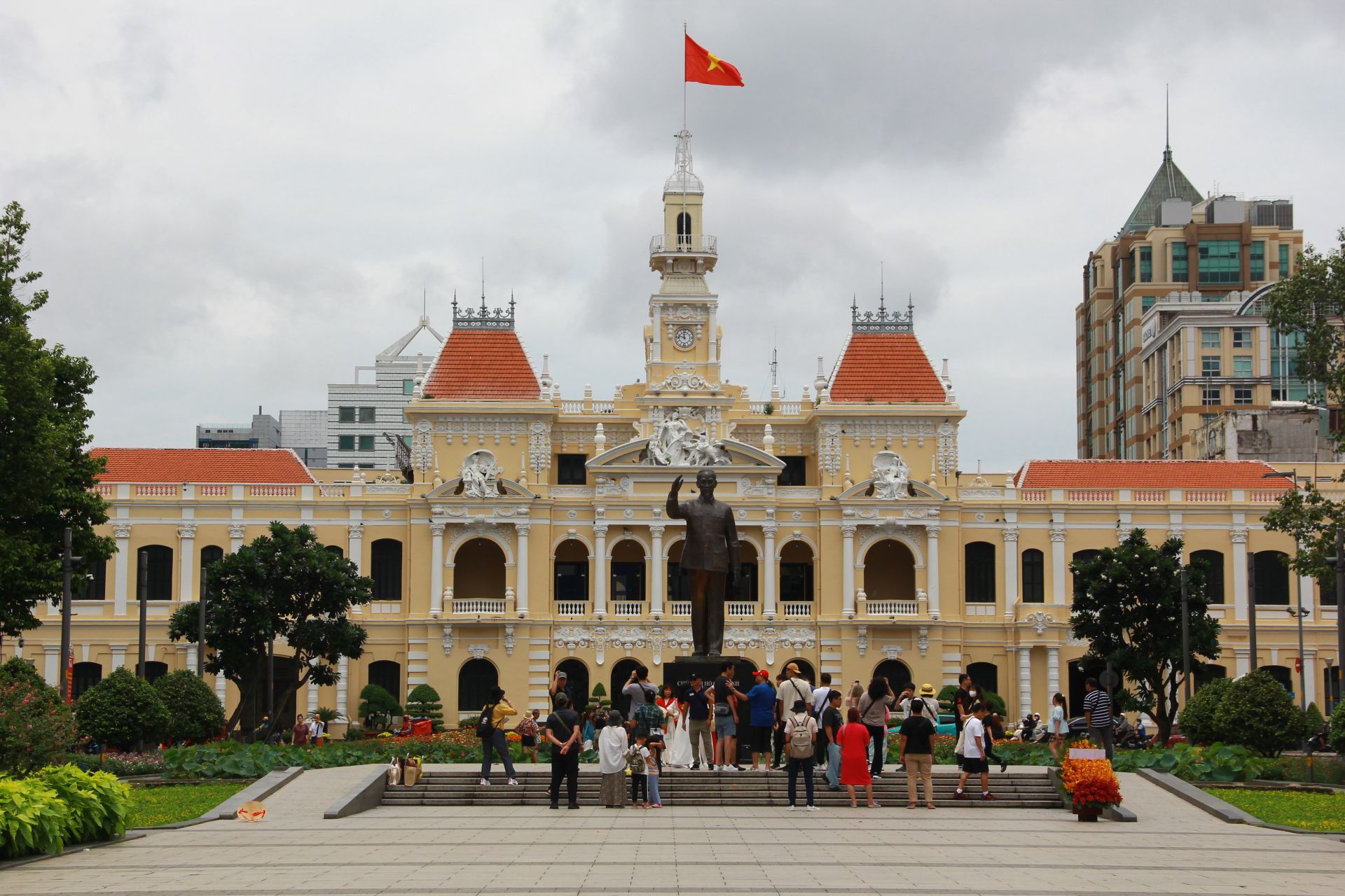 TP. HCM lên phương án xử lý trụ sở, nhà đất dôi dư sau sáp nhập