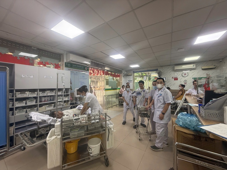 Bộ Y tế yêu cầu các cơ sở khám chữa bệnh chủ động triển khai ứng phó với bão Ragasa - Ảnh: VGP/HM