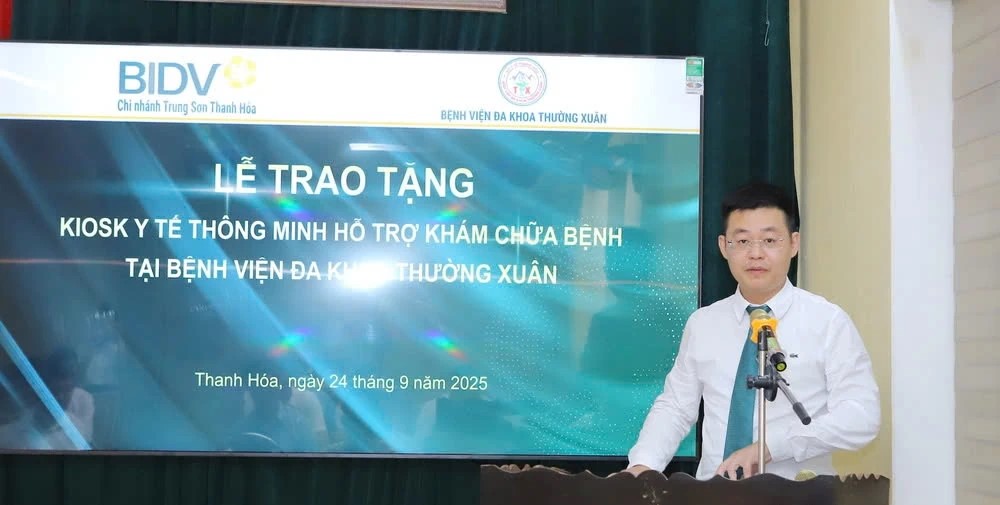 Ông Nguyễn Tuấn Linh, Phó Giám đốc Chi nhánh BIDV Trung Sơn Thanh Hóa phát biểu tại buổi lễ.