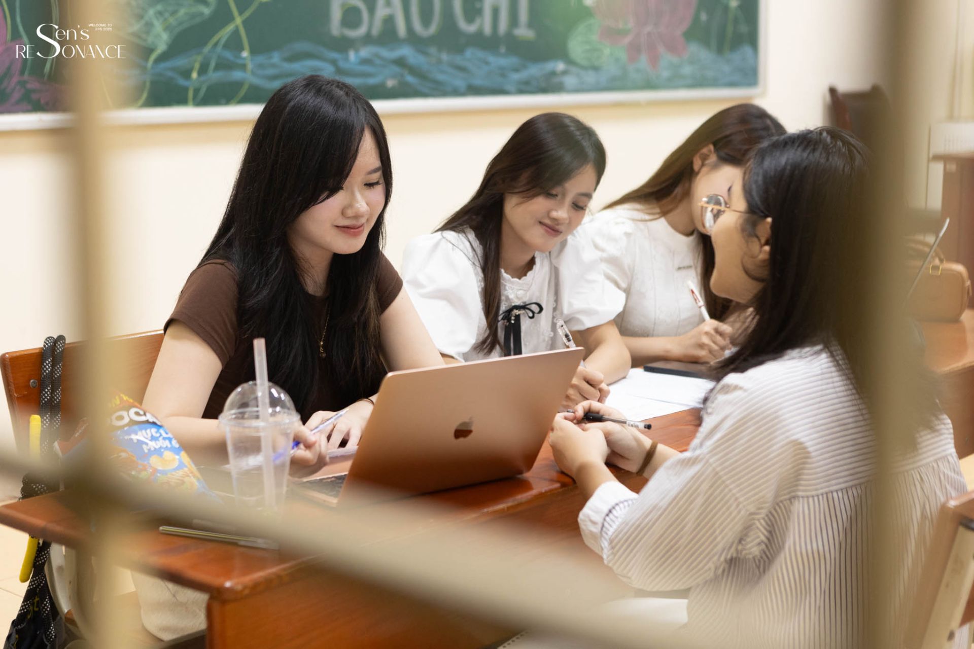 Ảnh 2: Những câu trả lời sắc sảo đến từ ứng viên Ban Nội dung (Ảnh: FPS 2025 - Sen’s Resonance).