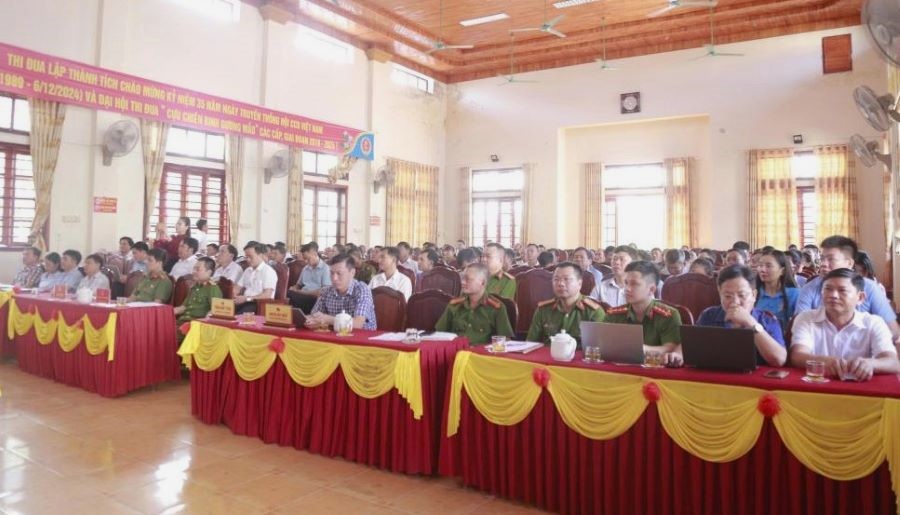 Đại biểu tham dự hội nghị.