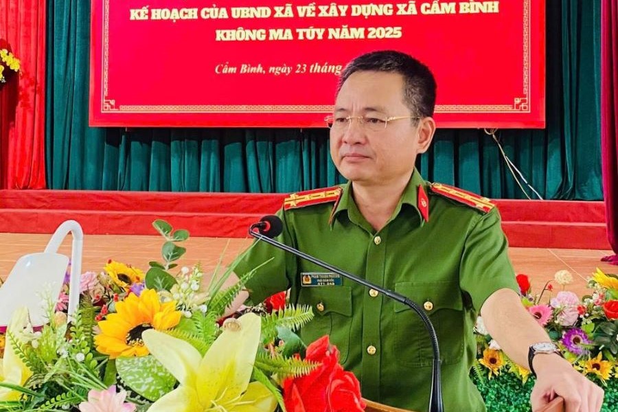 Đại tá Phạm Thanh Phương - Phó Giám đốc Công an tỉnh Hà Tĩnh phát biểu tại hội nghị.
