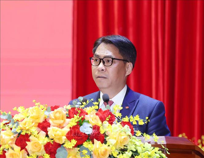 Đồng chí Phan Thăng An, Phó Trưởng Ban Tổ chức Trung ương công bố Quyết định của Bộ Chính trị về chỉ định đại biểu của Đảng bộ các cơ quan Đảng Trung ương dự Đại hội đại biểu toàn quốc lần thứ XIV của Đảng. Ảnh: Phương Hoa/TTXVN