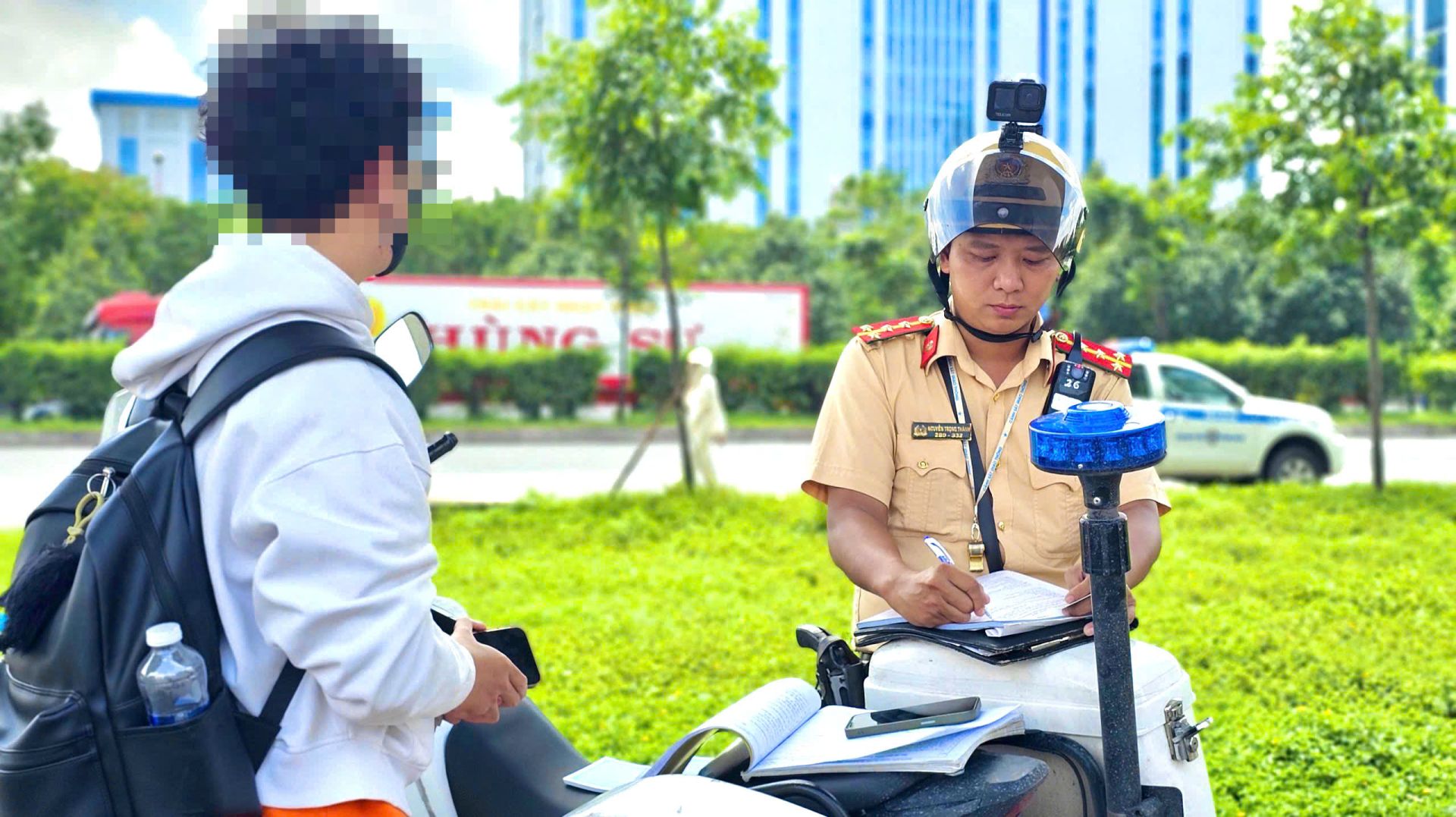 CSGT TP. HCM cảnh báo học sinh, sinh viên vi phạm giao thông ở mức đáng lo