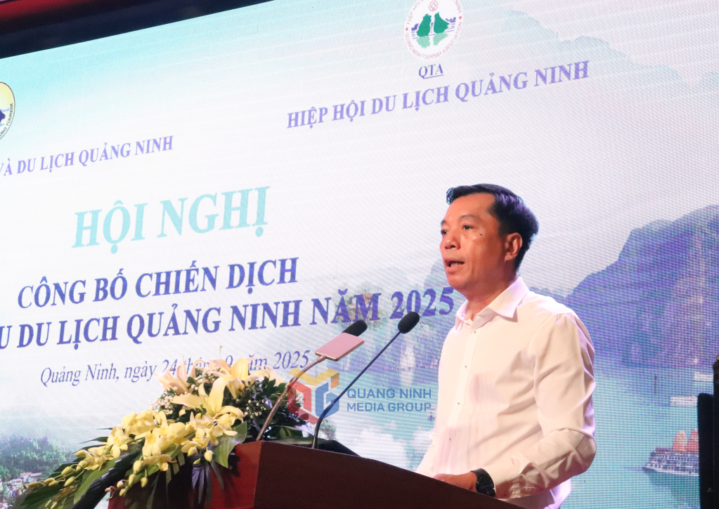 Lãnh đạo Sở Văn hóa, Thể thao và Du lịch giới thiệu các sự kiện kích cầu du lịch. Lãnh đạo Sở Văn hóa, Thể thao và Du lịch giới thiệu các sự kiện kích cầu du lịch.