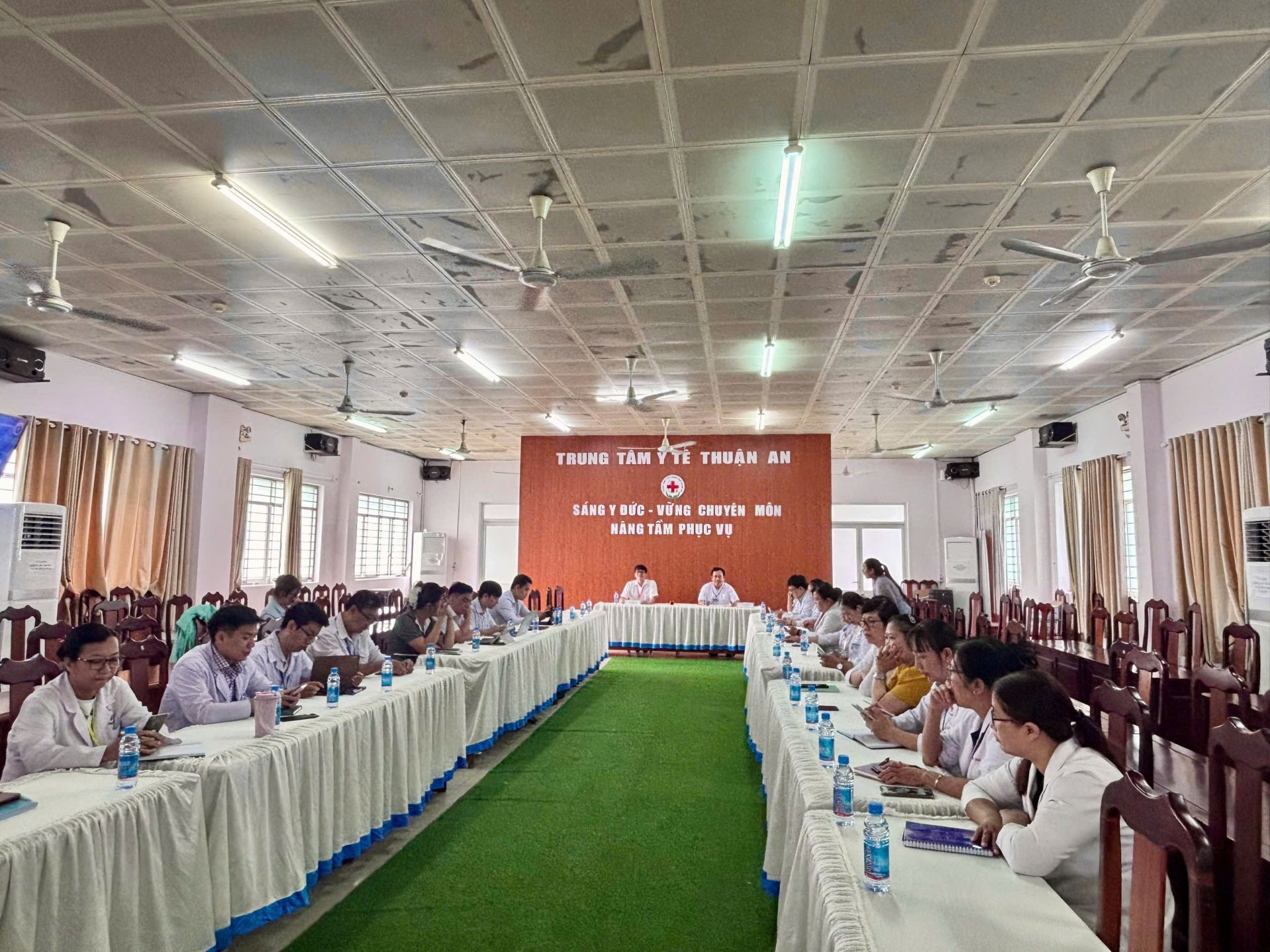 Trung tâm Y tế khu vực Thuận An chính thức đưa Bệnh án điện tử vào ứng dụng rộng rãi Trung tâm Y tế khu vực Thuận An chính thức đưa Bệnh án điện tử vào ứng dụng rộng rãi