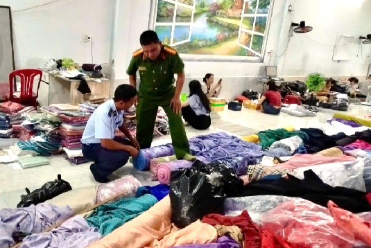 Gia Lai tịch thu 360 kg vải may mặc kinh doanh trái phép