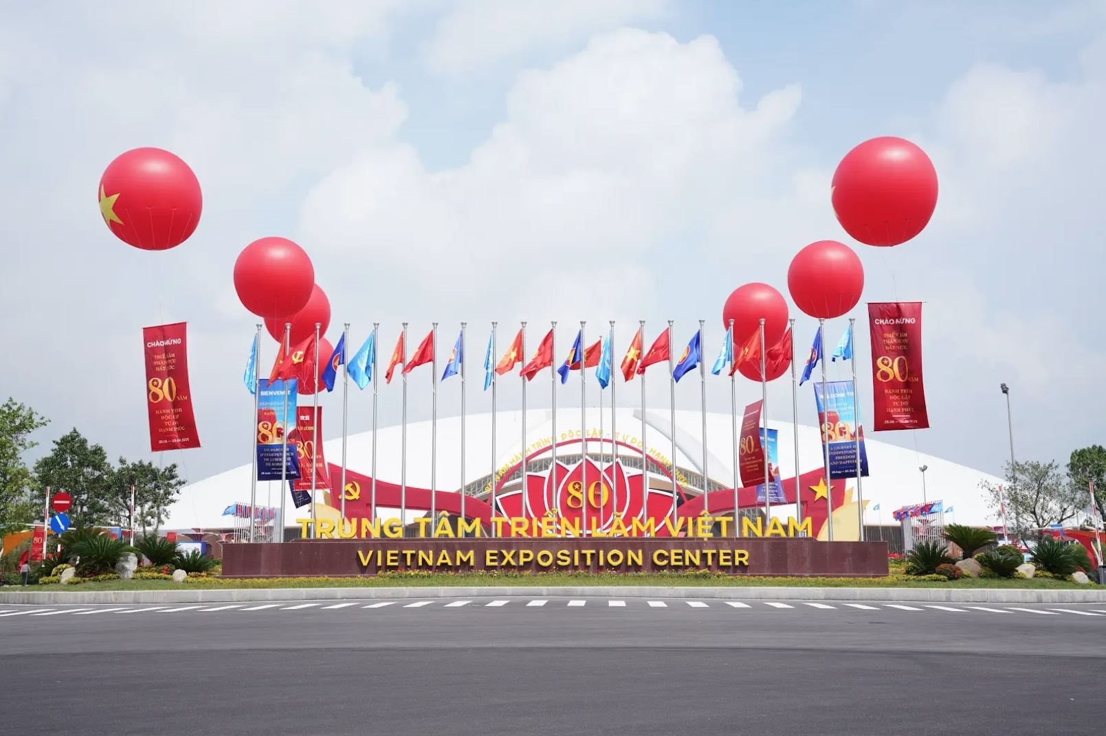 Hội chợ công nghiệp, thương mại và hàng tiêu dùng quốc gia Việt Nam (VIEE) – phiên bản mùa thu sẽ lần đầu tiên diễn ra tại Trung tâm Triển lãm Việt Nam (VEC).