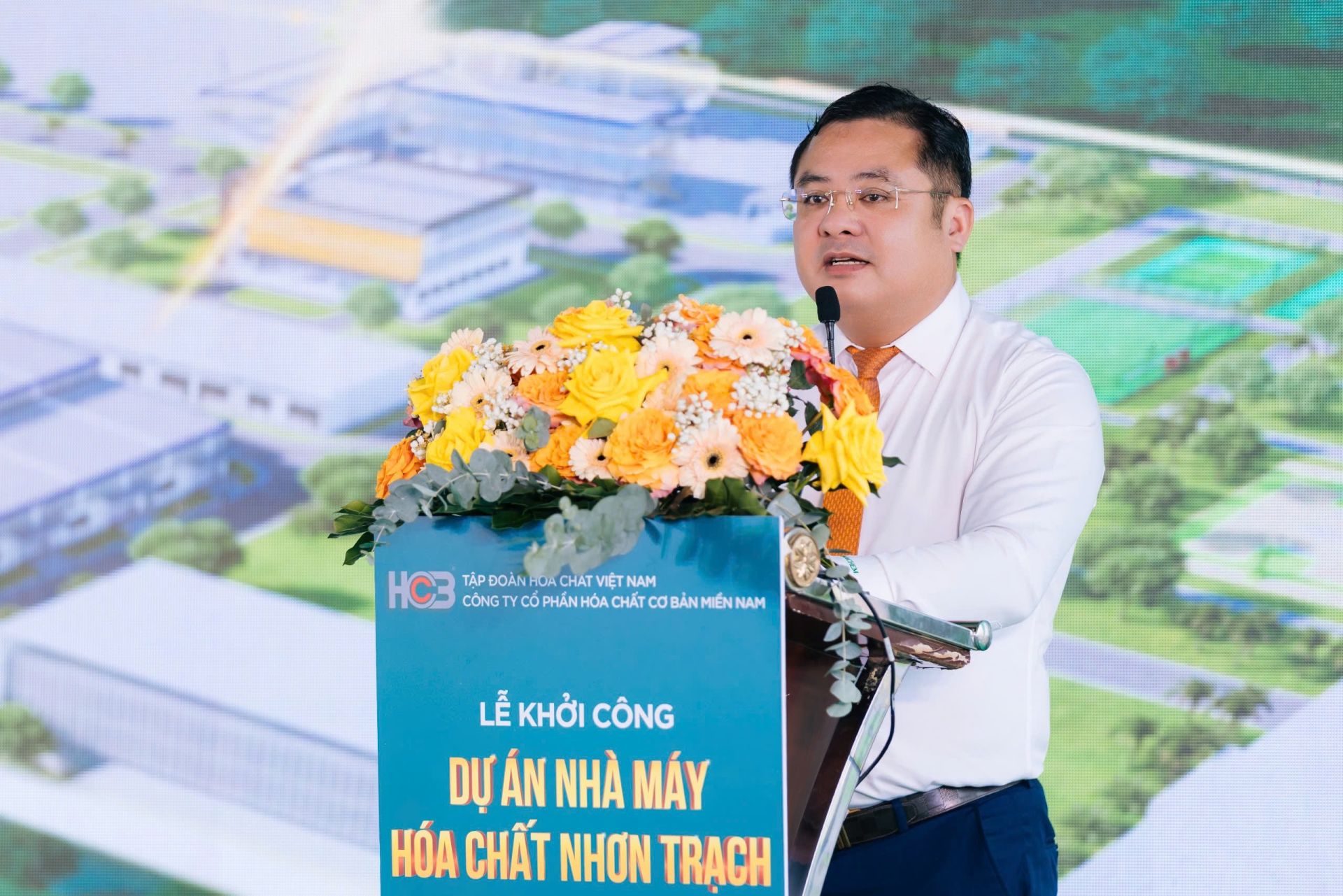 ông Phùng Quang Hiệp – Ủy viên Ban Chấp hành Đảng bộ Chính phủ, Bí thư Đảng ủy, Chủ tịch HĐTV Vinachem