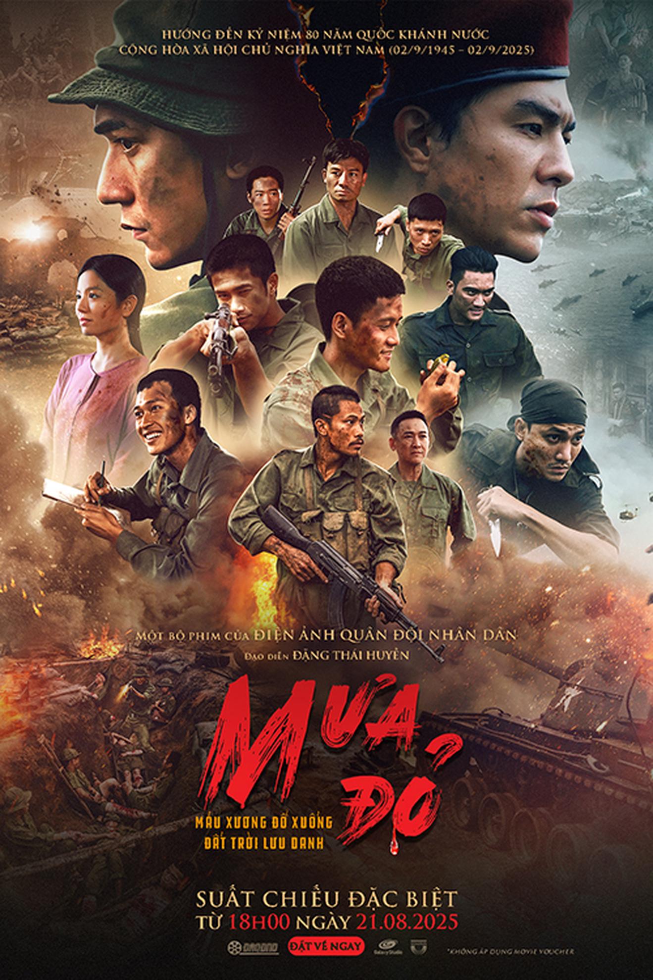 "Mưa đỏ" sắp cán mốc 700 tỷ đồng, đạo diễn công bố ngày rời rạp