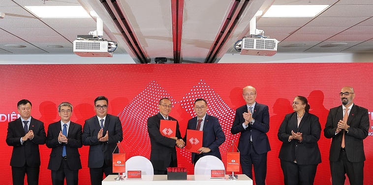 Ra mắt Công ty Bảo hiểm Nhân thọ “may đo” cho người Việt: Techcom Life Insurance