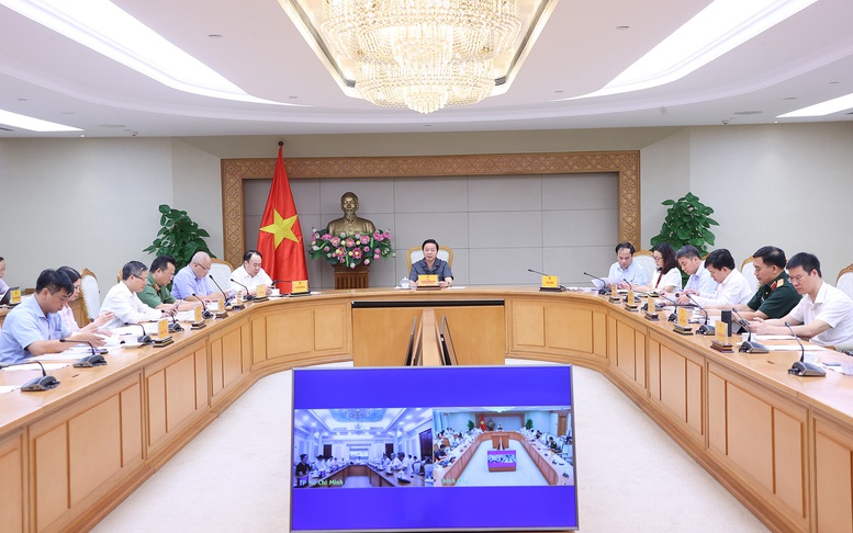 Phó Thủ tướng nêu rõ, việc thành lập và tổ chức hoạt động của Quỹ Nhà ở quốc gia là nhiệm vụ cấp thiết, áp lực lớn, nhưng phải thực hiện trong vài năm tới - Ảnh: VGP/Minh Khôi Phó Thủ tướng nêu rõ, việc thành lập và tổ chức hoạt động của Quỹ Nhà ở quốc gia là nhiệm vụ cấp thiết, áp lực lớn, nhưng phải thực hiện trong vài năm tới - Ảnh: VGP/Minh Khôi