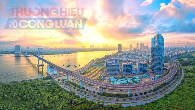 Cầu Thuận Phước. Ảnh: Huỳnh Sơn.