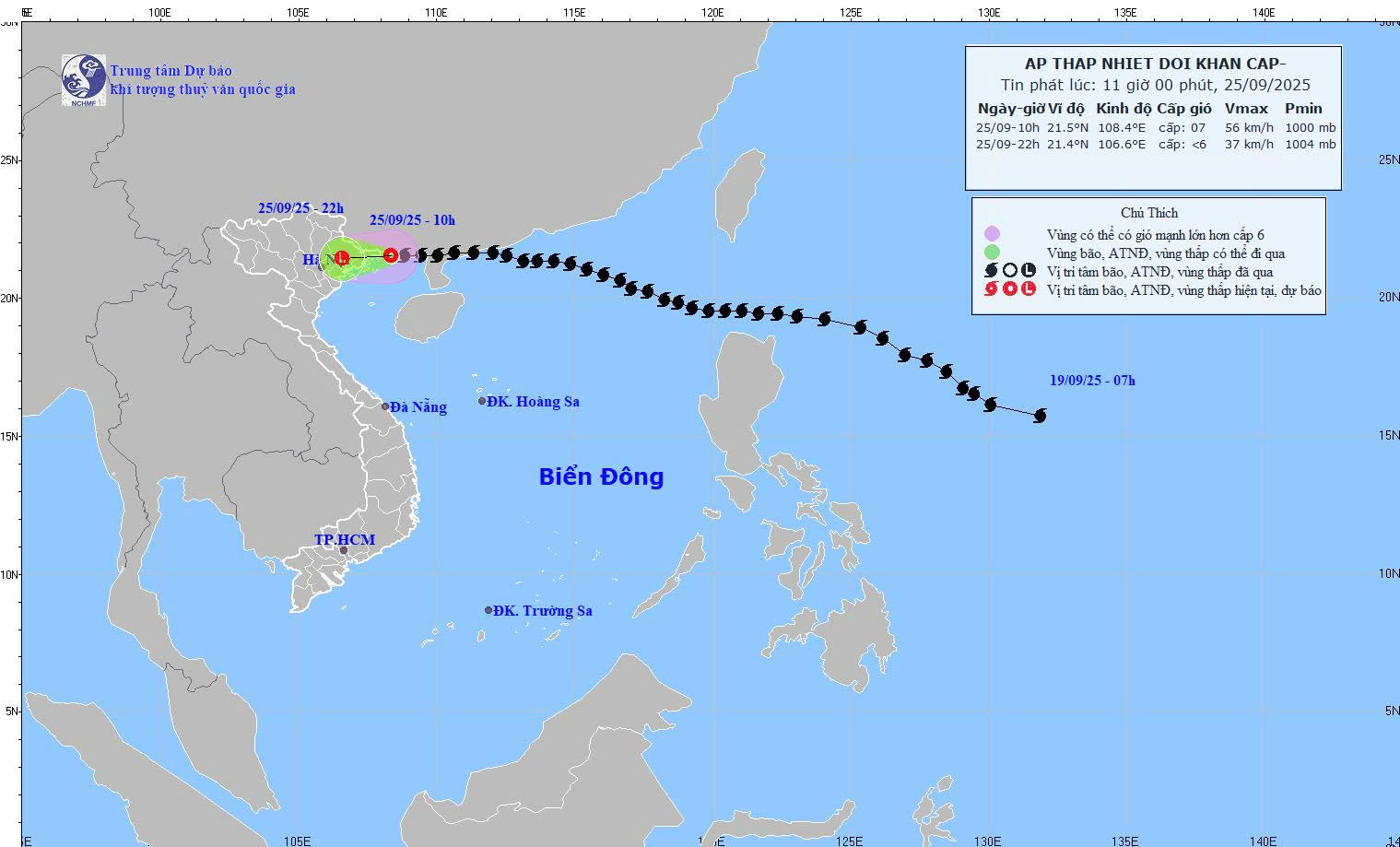 Áp thấp nhiệt đới áp sát Quảng Ninh, sắp vào đất liền