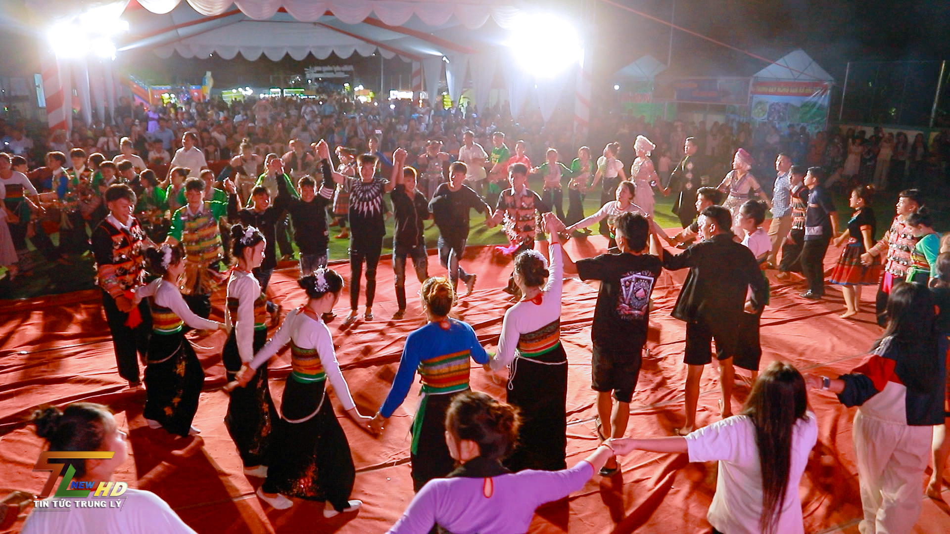 quảng bá giới thiệu hình ảnh về đất và người, tiềm năng thế mạnh phát triển du lịch đồng bào các dân tộc các xã biên giới, miền núi