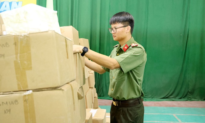 Bắc Ninh: Thưởng nóng 80 triệu đồng, vinh danh 7 đơn vị triệt phá đường dây sách giả quy mô lớn