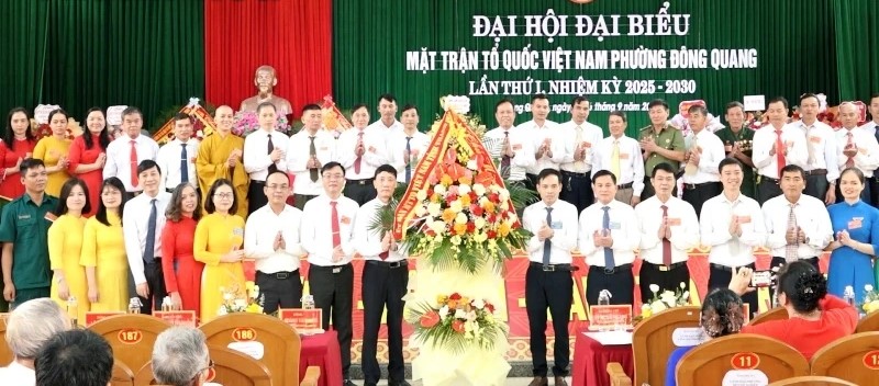 Ra mắt Ủy ban MTTQ Việt Nam phường Đông Quang khóa I, nhiệm kỳ 2025-2030. Ra mắt Ủy ban MTTQ Việt Nam phường Đông Quang khóa I, nhiệm kỳ 2025-2030.