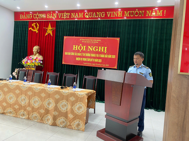 Ông Lê Mạnh Thao, Phó bí thư thường trực, Quyền Chi cục trưởng thông qua Báo cáo tại Hội nghị Ông Lê Mạnh Thao, Phó bí thư thường trực, Quyền Chi cục trưởng thông qua Báo cáo tại Hội nghị