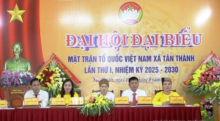 Đoàn Chủ tịch Đại hội