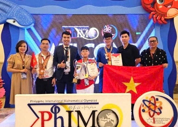 Đoàn Việt Nam đạt thành tích ấn tượng tại Olympic toán học và khoa học quốc tế năm 2025