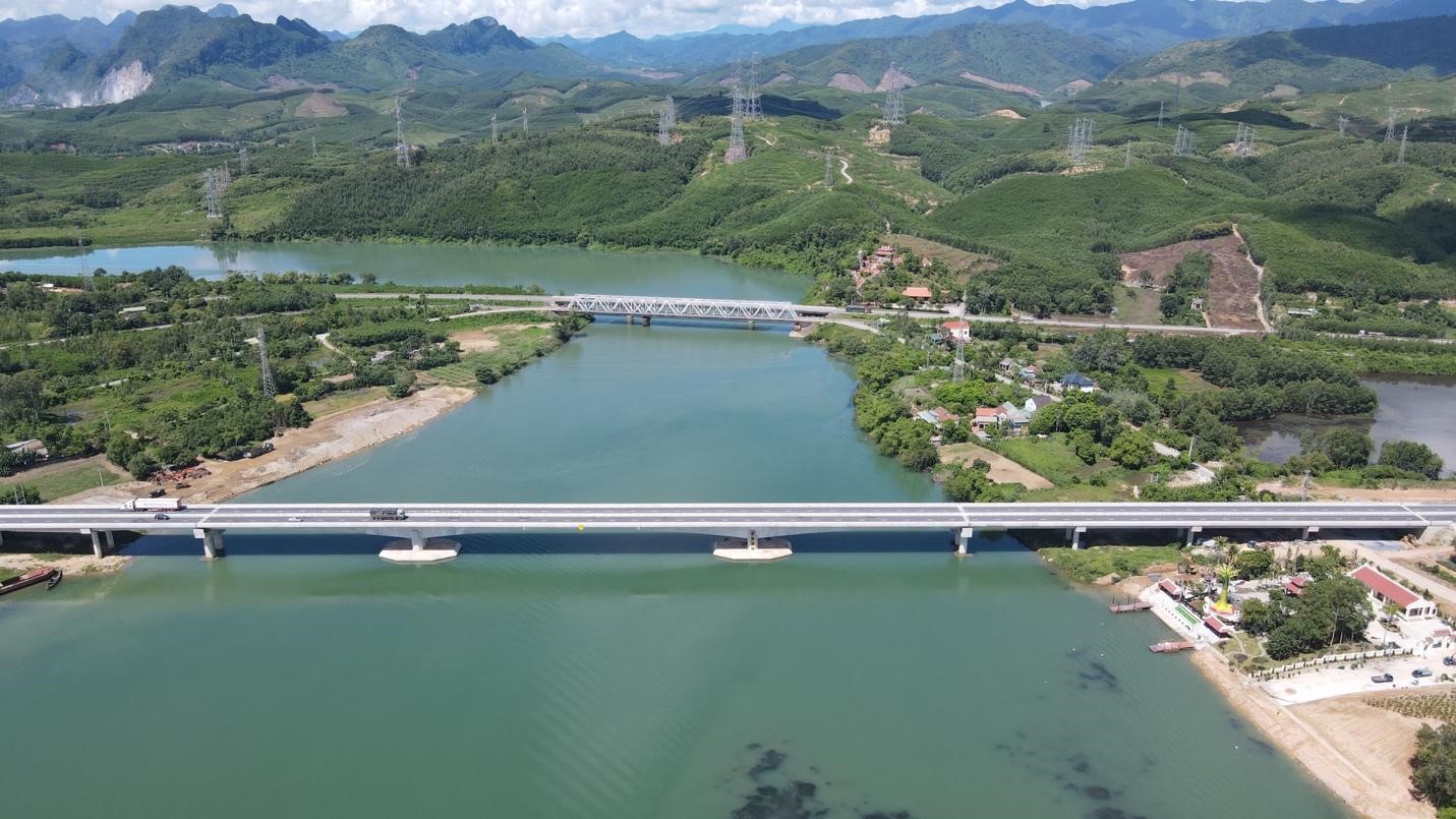 Bến phà Long Đại hôm nay. Bến phà Long Đại hôm nay.