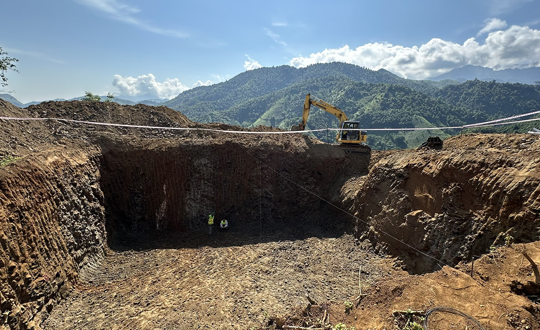 Thi công đào móng Dự án đường dây 220kV Than Uyên – Lào Cai