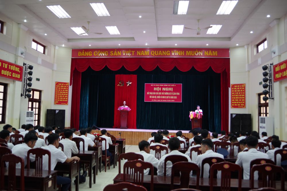 Quang cảnh hội nghị