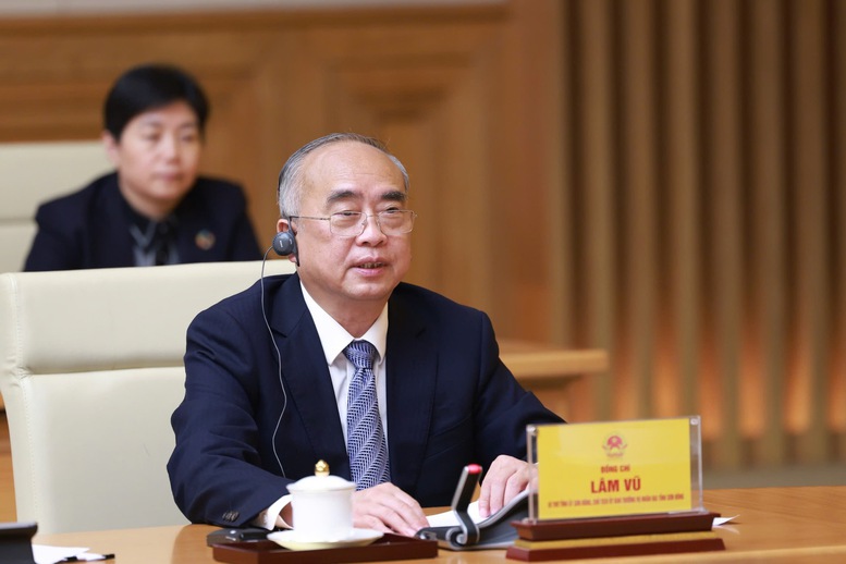 Bí thư Tỉnh ủy Sơn Đông Lâm Vũ mong muốn cùng các địa phương Việt Nam tăng cường quan hệ hữu nghị; tiếp tục đẩy mạnh, nâng cao chất lượng hợp tác trong các lĩnh vực - Ảnh: VGP/Nhật Bắc