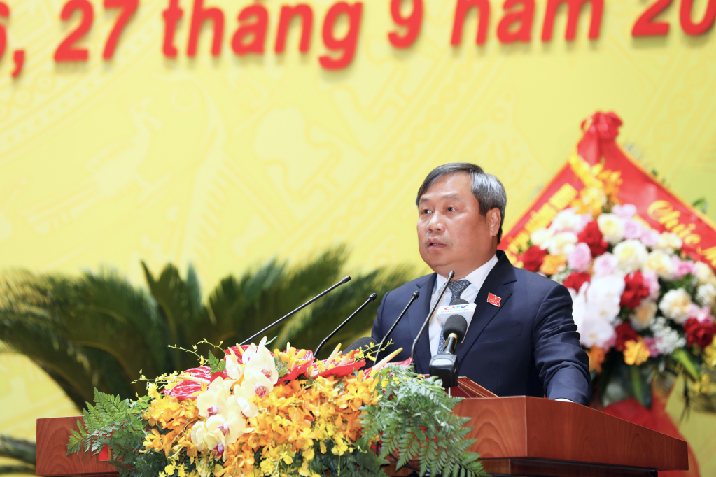 Ông Vũ Đại Thắng, Uỷ viên Trung ương Đảng, Bí thư Tỉnh uỷ, Trưởng đoàn ĐBQH tỉnh Quảng Ninh phát biểu khai mạc Đại hội. Ông Vũ Đại Thắng, Uỷ viên Trung ương Đảng, Bí thư Tỉnh uỷ, Trưởng đoàn ĐBQH tỉnh Quảng Ninh phát biểu khai mạc Đại hội.