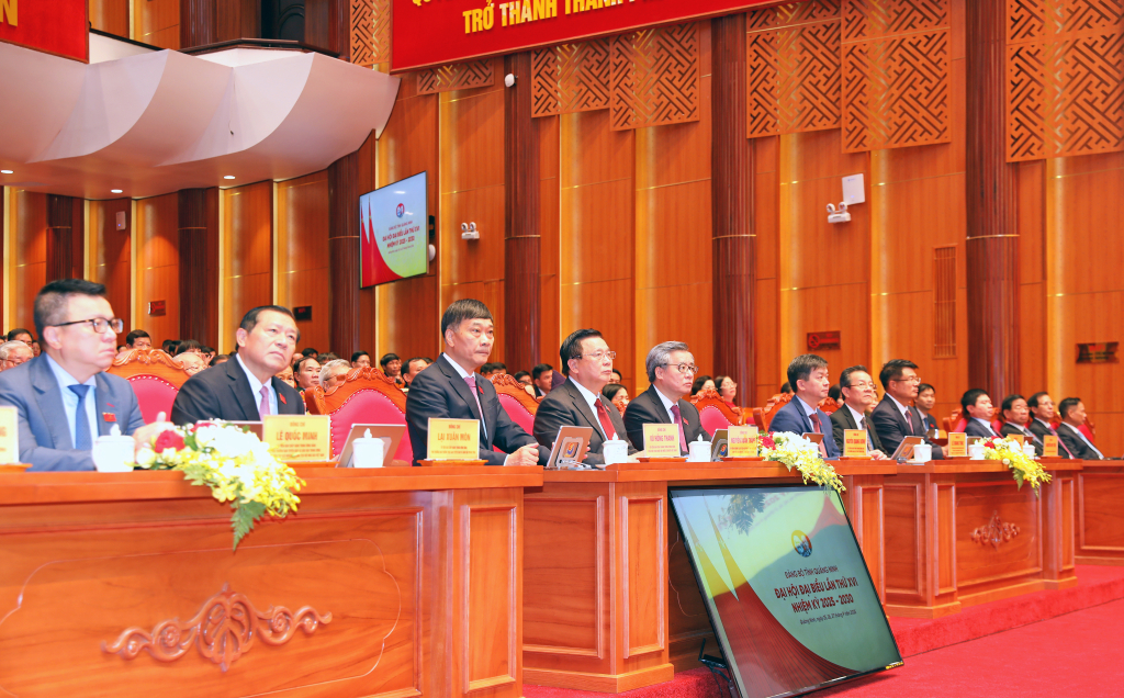 Các đại biểu Trung ương dự Đại hội. Các đại biểu Trung ương dự Đại hội.